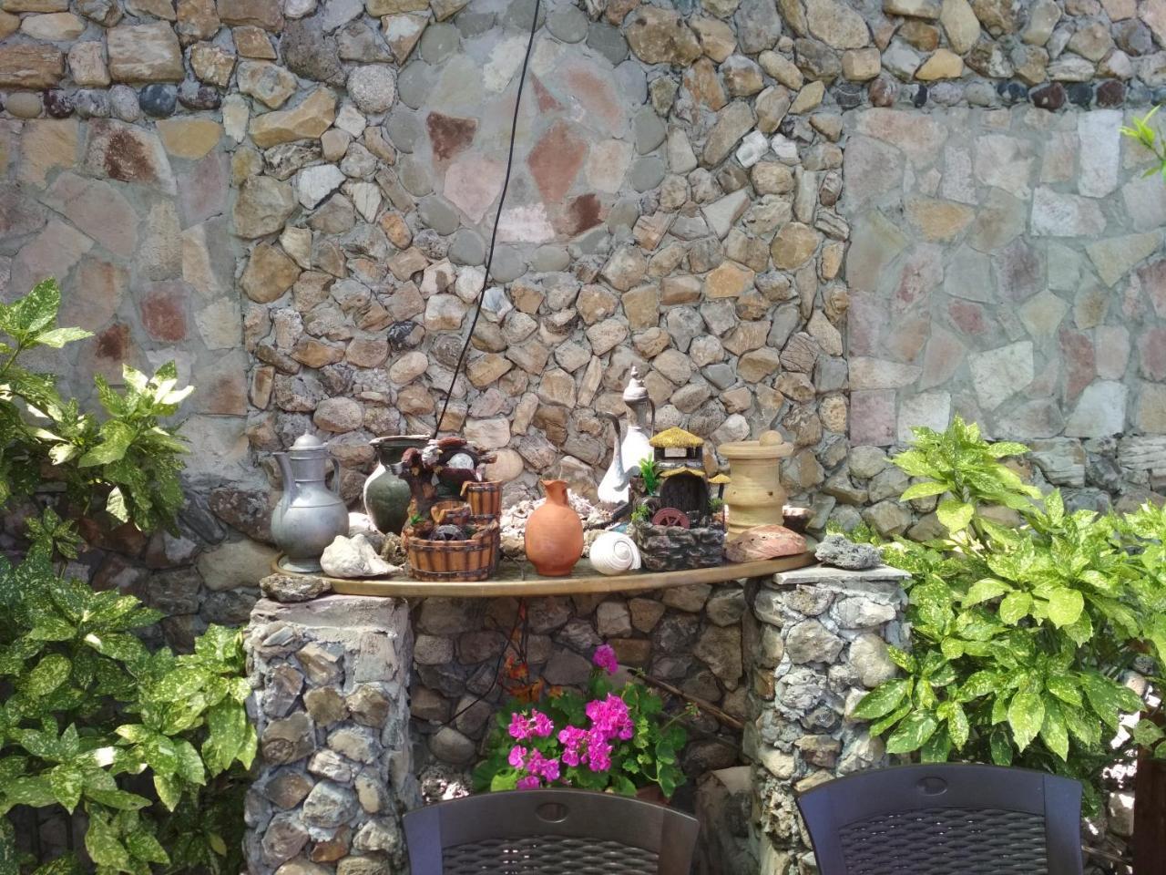 Karafil Guesthouse Gjirokastër Екстериор снимка