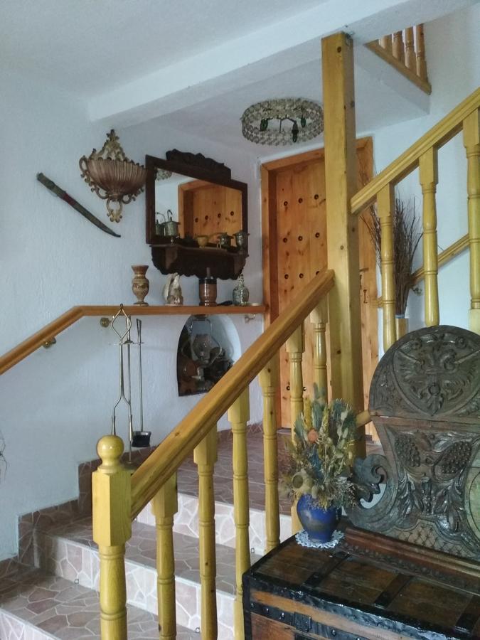 Karafil Guesthouse Gjirokastër Екстериор снимка